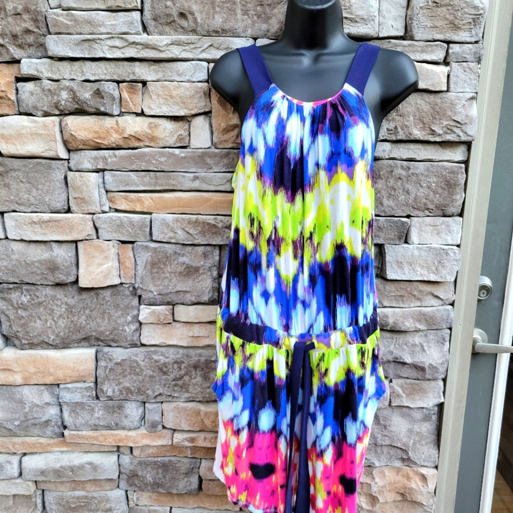 Romper with pockets NWOT